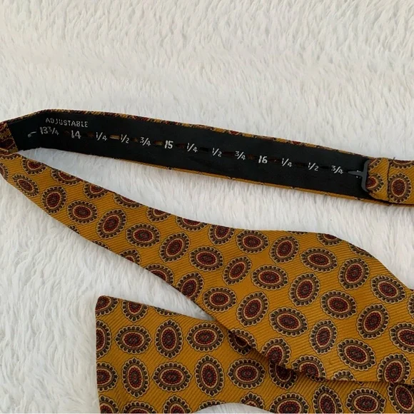 Brooks Brothers Makers Mustard Yellow Maroon Medallion Silk Adjustable Bow Tie - Picture 4 of 6